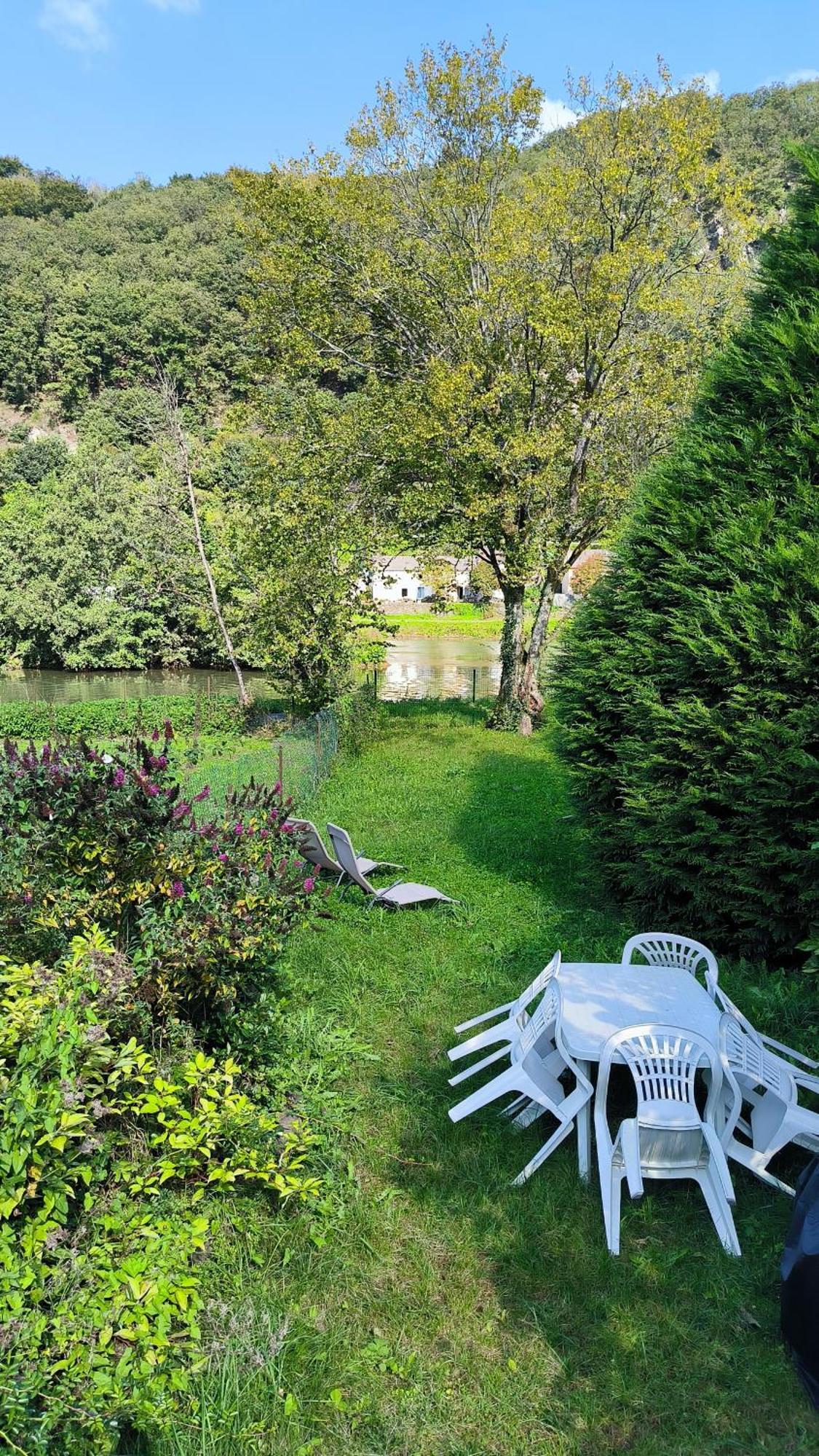 Le Doux Rivage, Proche De Charleville, Jardin Et Acces A La Voie Verte Joigny-sur-Meuse Exterior foto